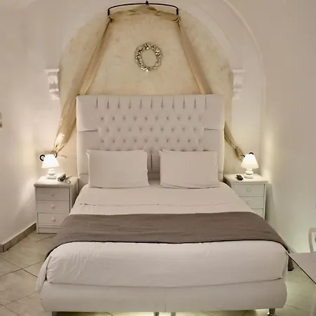 Aeolos Art & Eco Adults Only Hotel Imerovigli (Santorini)